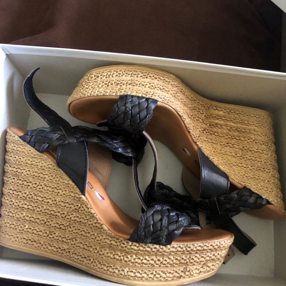Wedge shoes